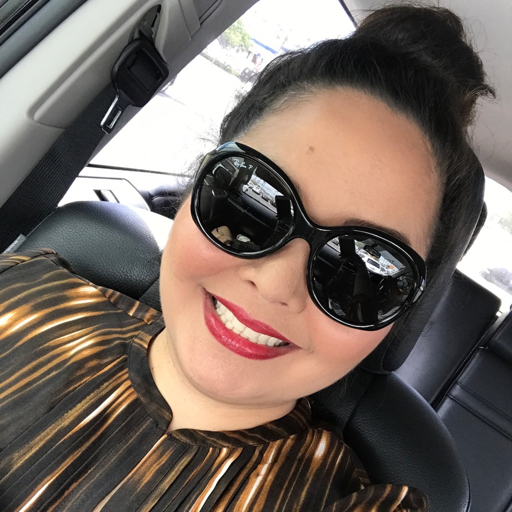 Meet your Posher, Marissa